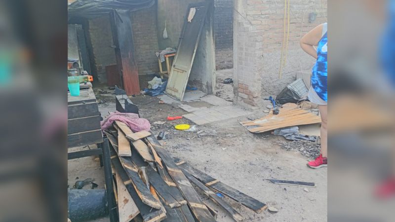 Denunció que quemaron su casa mientras estaba trabajando